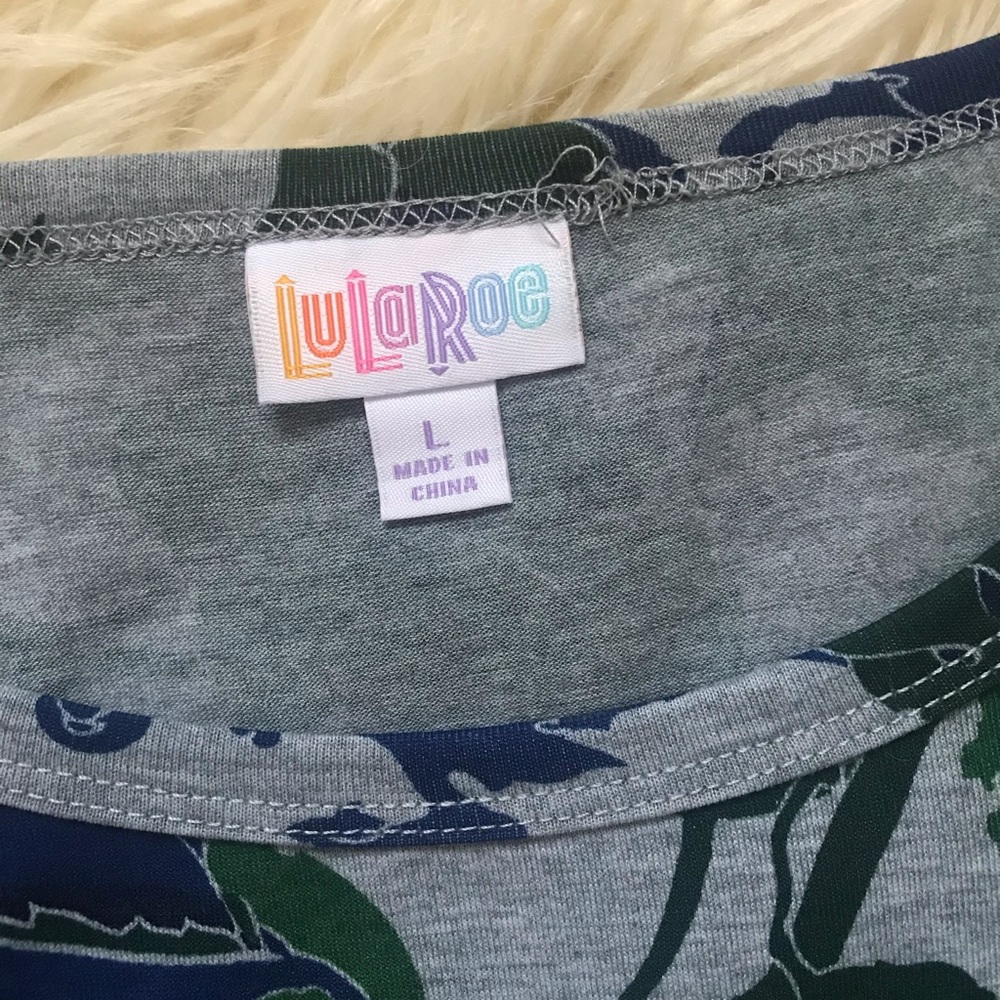 LuLaRoe Julia- Floral Leaf Print